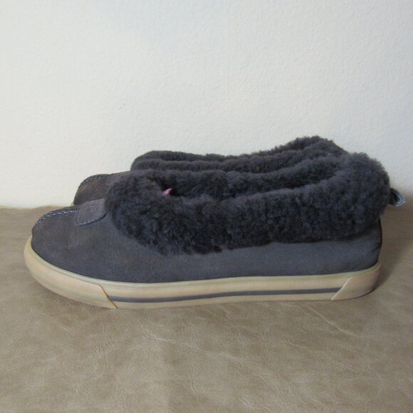 UGG Australia Women's Rylan Slippers Brown Suede Leather Sheepskin Size 9 US - Picture 2 of 6